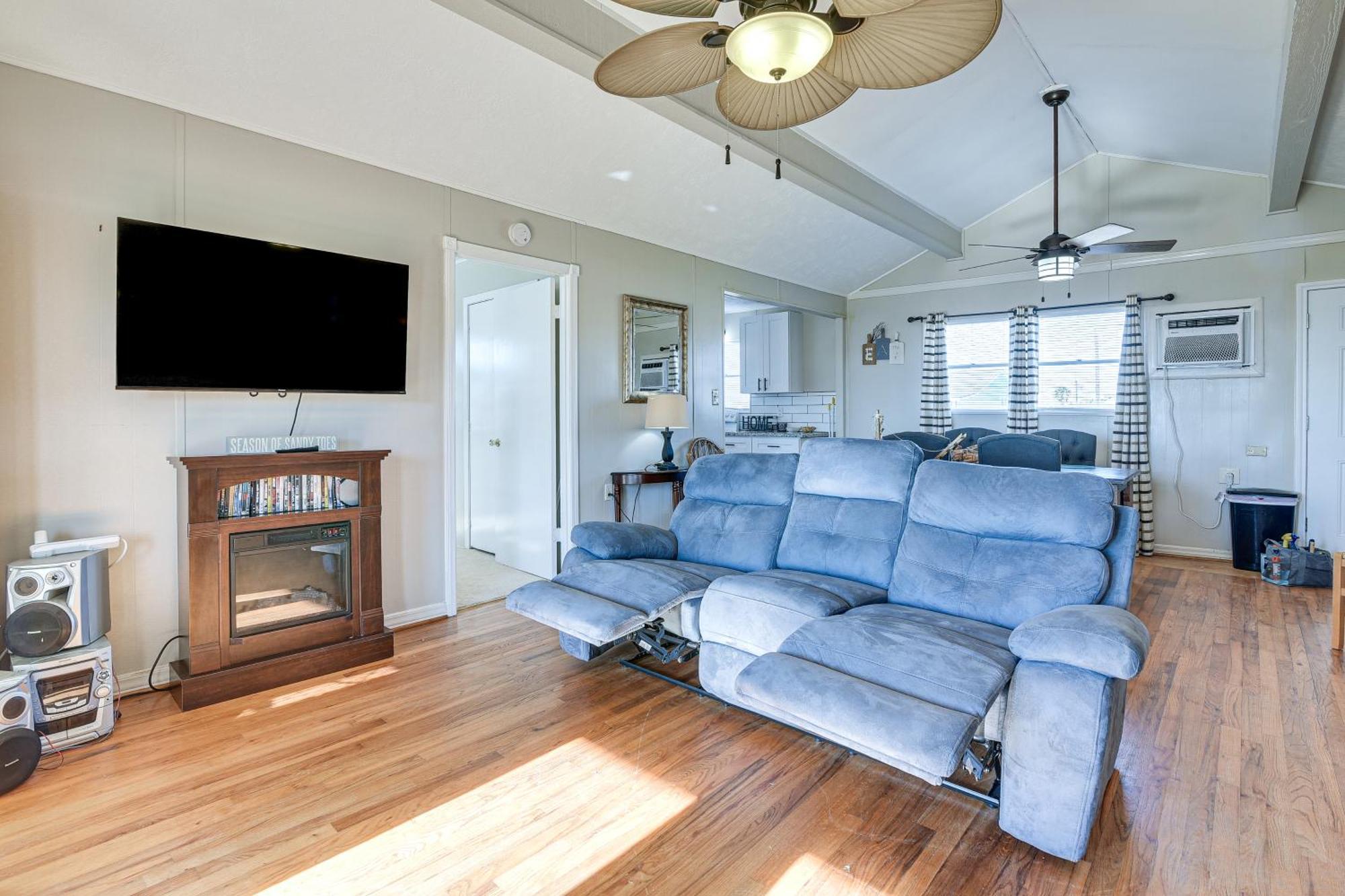 Second-Row Surfside Beach House Newly Renovated! Luaran gambar