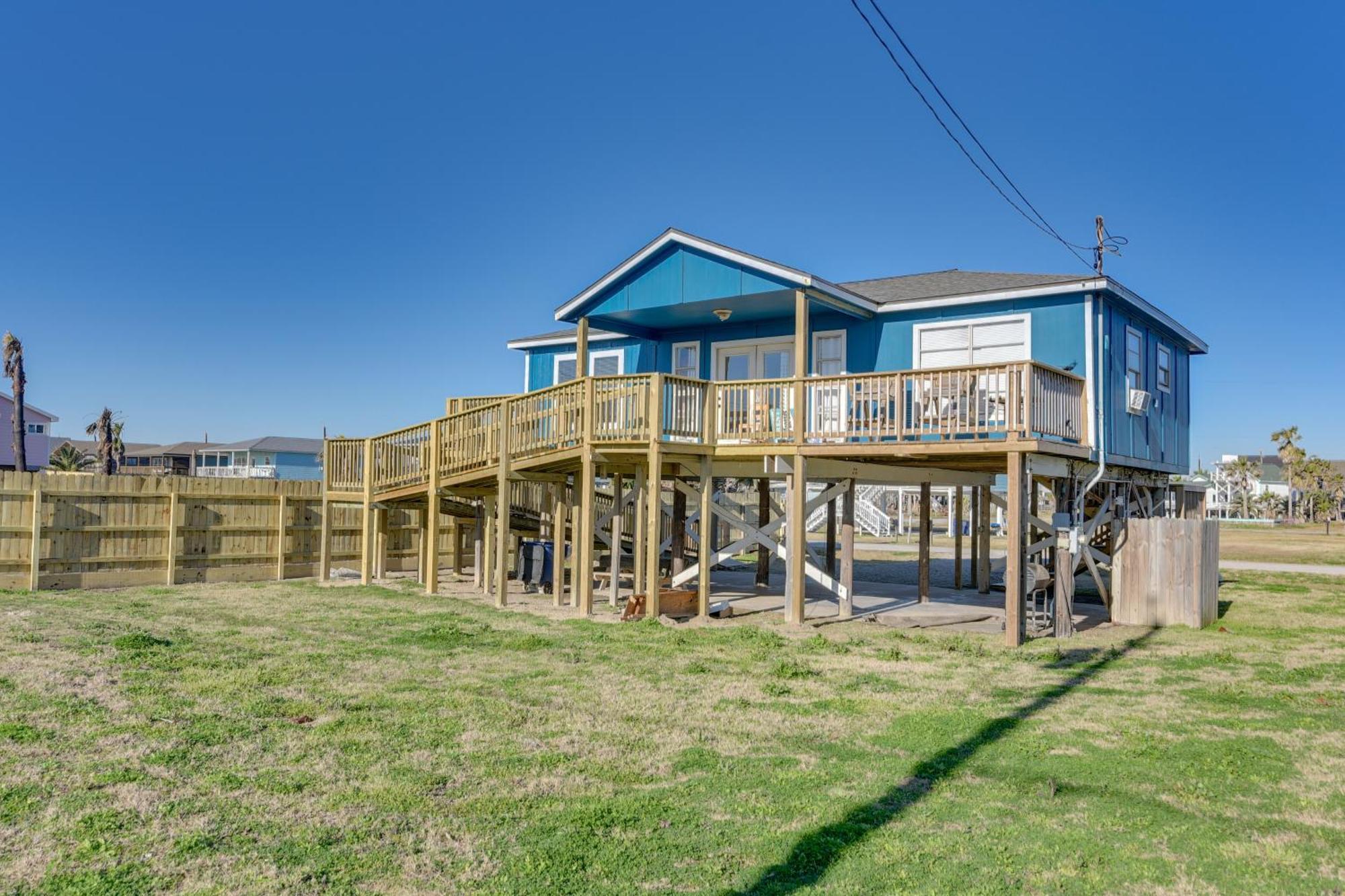 Second-Row Surfside Beach House Newly Renovated! Luaran gambar